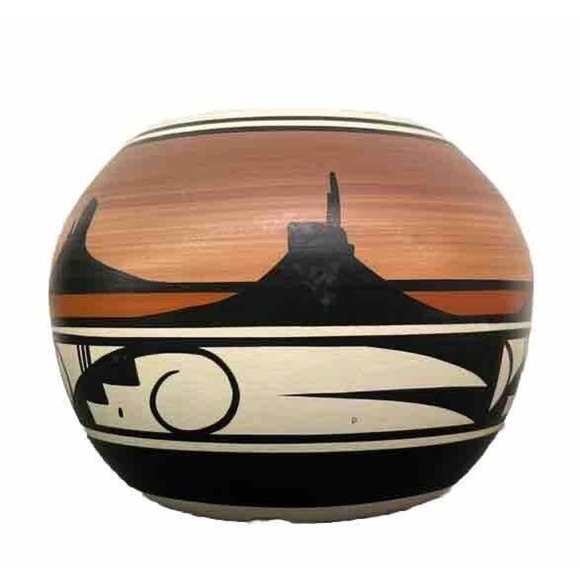 Vintage Native American Indian Art Hand Painted /‎ Desert Skyline - Signed- - Picture 2 of 8